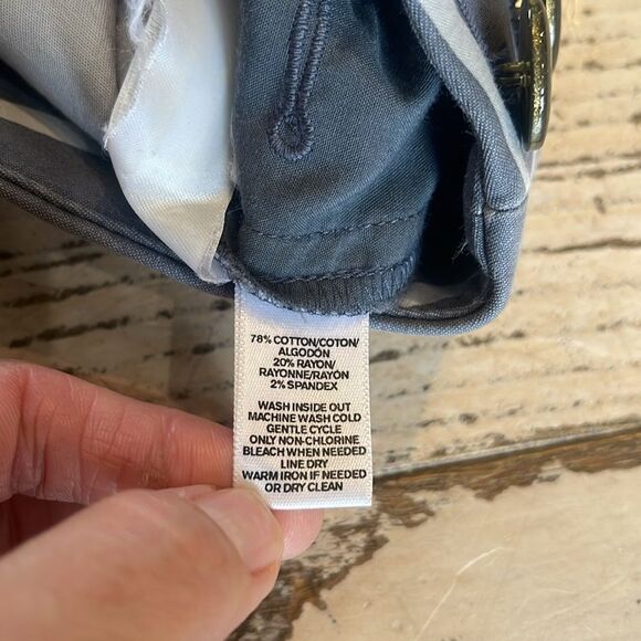 LOFT Nautical Stripe High Rise Button Sailor Shorts Gray and White Size 2 - Picture 6 of 11